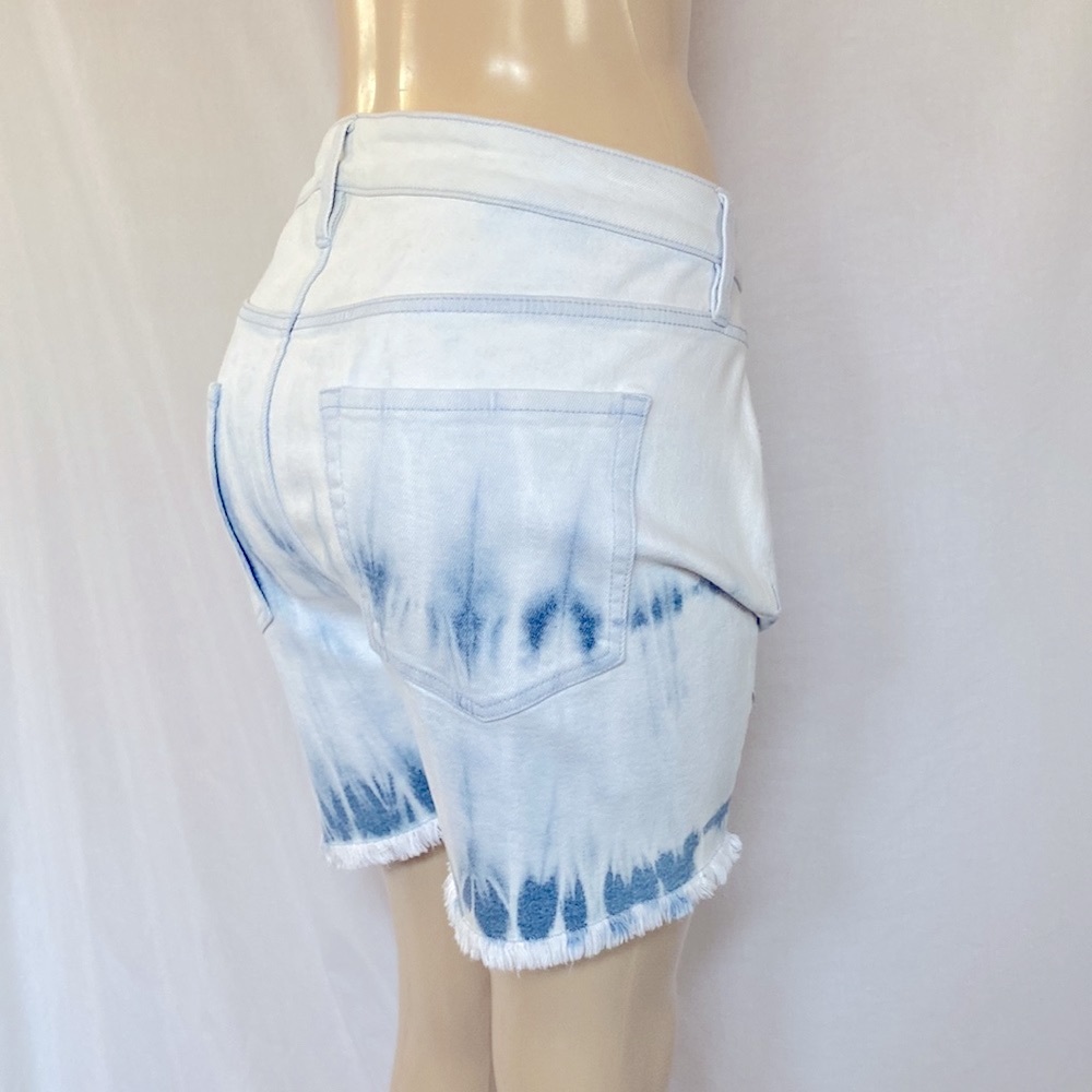 CLEARANCE AVA & VIV Women’s Midi Jean Shorts Blue Tie Dye Size 18W Raw Hems NWOT